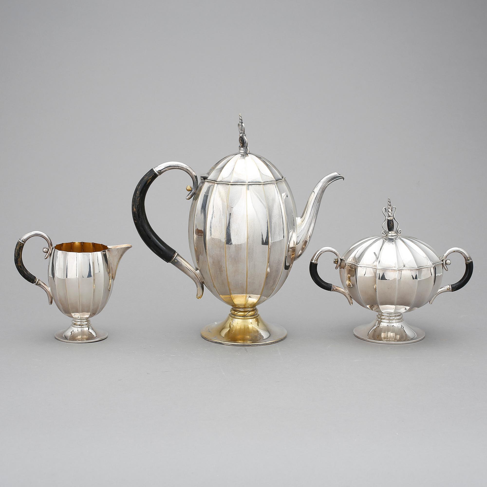 KAFFESERVIS, 3 delar, nysilver, CG Hallberg, 1900-talets första hälft.