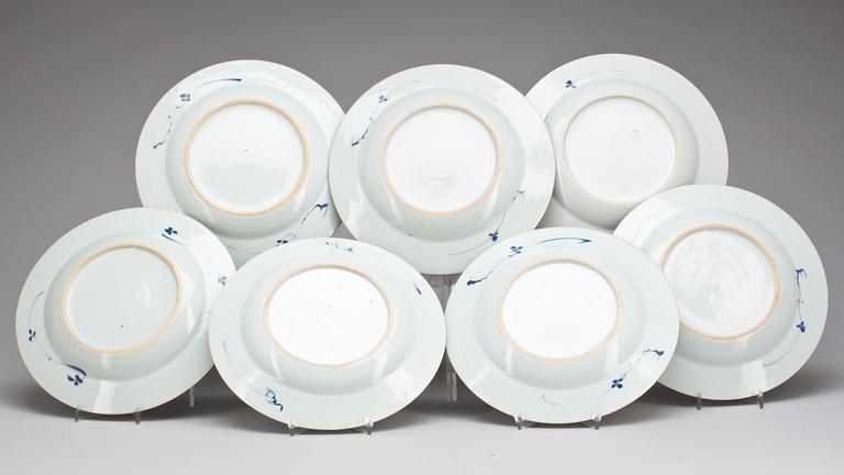 TALLRIKAR, 7 st, snarlika, kompaniporslin, Kina, 1700-tal.