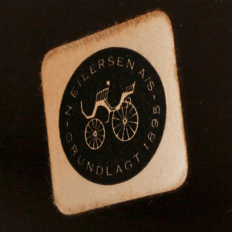 KARMSTOLAR, ett par, "Safari" Erik Wørts, N. Eilsersen, Danmark, 1960-tal.