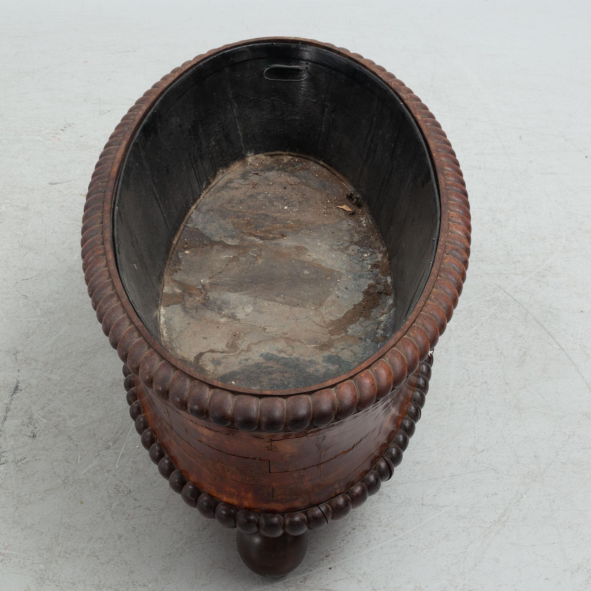 Jardinjär, stor modell, sent 1800-tal.