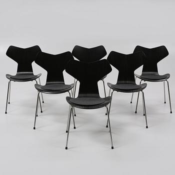 STOLAR, 6 st, "Grand Prix", Arne Jacobsen för Fritz Hansen, Danmark, 2000-tal.