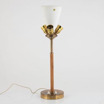 Bertil Brisborg & Åke Hultgren, a model '2043' table lamp, Nordiska Kompaniet, mid 20th Century.