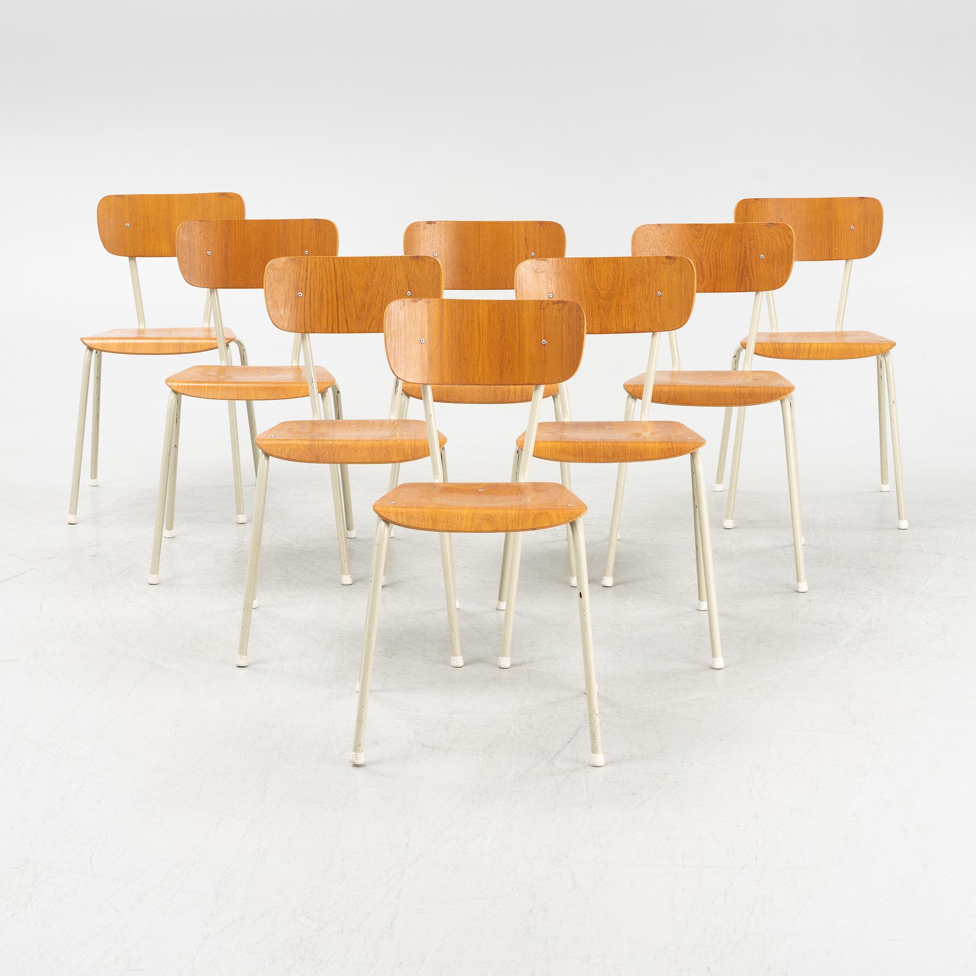 A set of eight chairs, mid 20th Century.