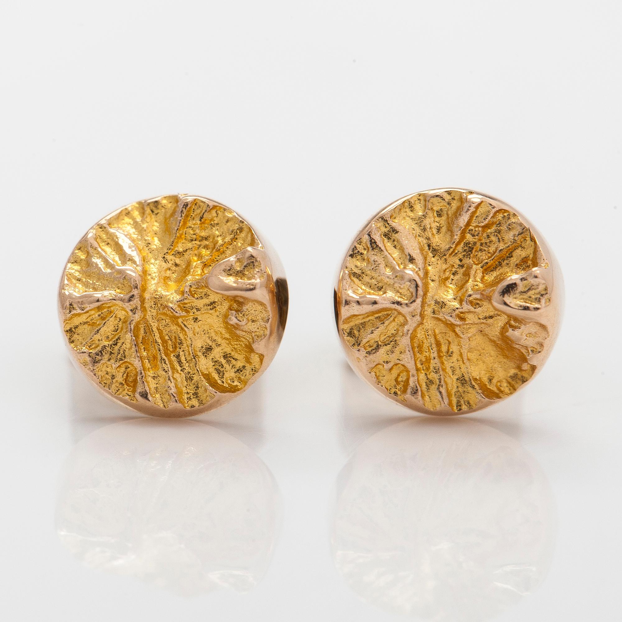 Björn Weckström, a pair of 14K gold earrings, 'Swirls', for Lapponia.
