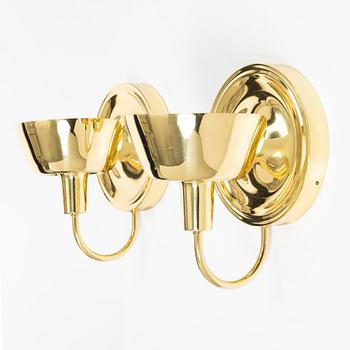 Josef Frank, Wall lamps, a pair, model 2389, Svenskt Tenn.