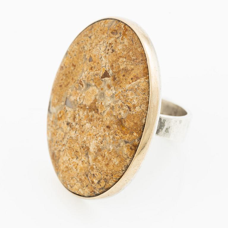 Sven-Erik Högberg, ring, sterling silver with natural stone, Gothenburg 1987.