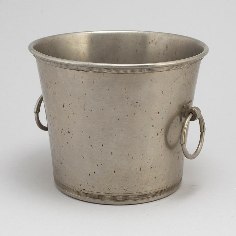 ICE BUCKET/CHAMPAGNE COOLER, pewter, CG Hallberg, 1933.