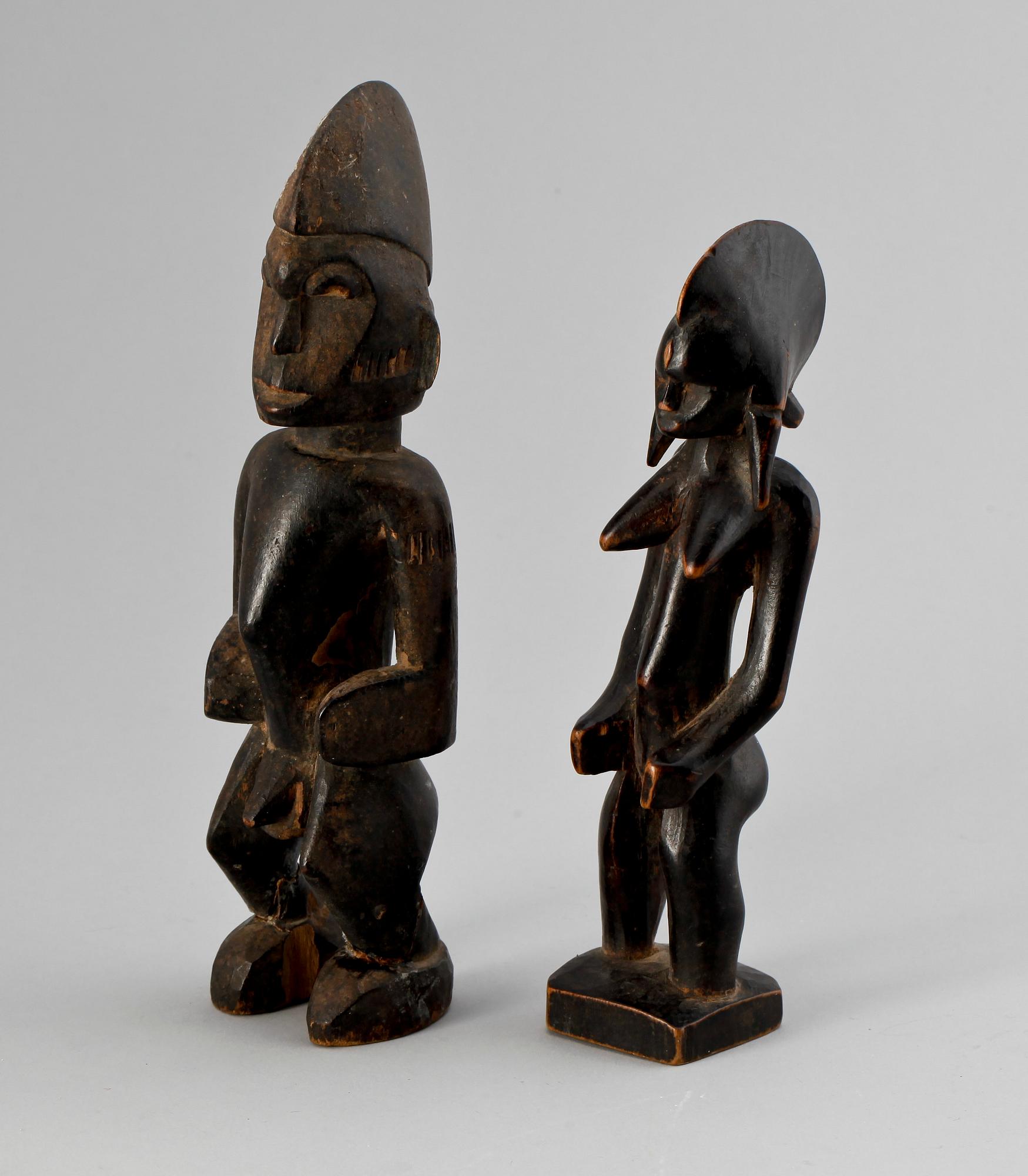 FIGURINER, 2 st, trä, Afrika, 1900-tal.