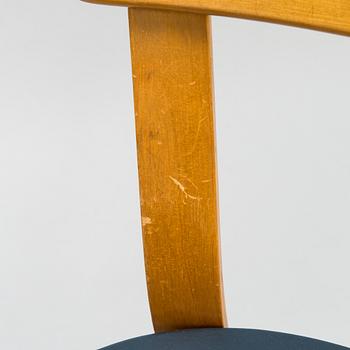 Alvar Aalto, A pair of early 1960s model 69 chairs for O.Y. Huonekalu- ja Rakennustyötehdas A.B.