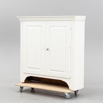 A painted cabinet, first part of the 19th Century.