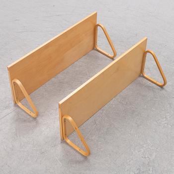 Alvar Aalto, vägghyllor, ett par, 112B, Artek, Finland.
