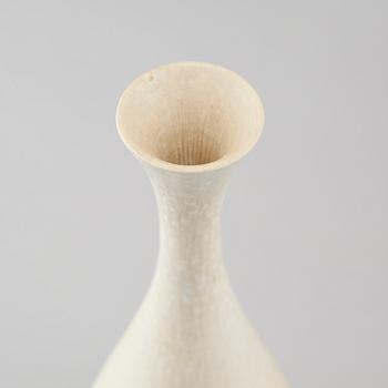 Seven stoneware and porcelain items from Rörstrand, third quarter of the 20th century.