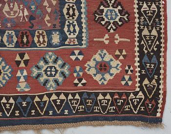 ANTIQUE ANATOLIAN KILIM. 174 x 134 cm.