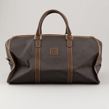 Dunhill, a coated canvas weekendbag.