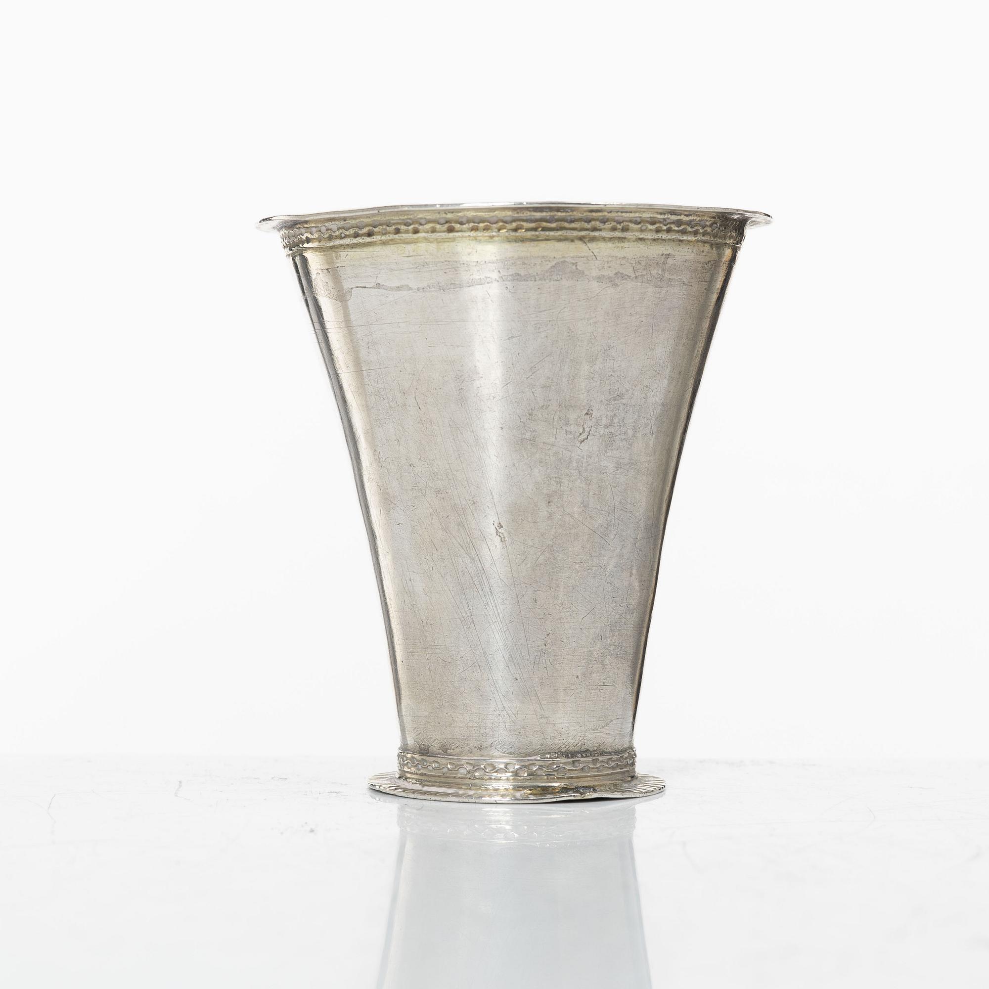 Jöns Lund, bägare, silver, Skara omkring år 1760.