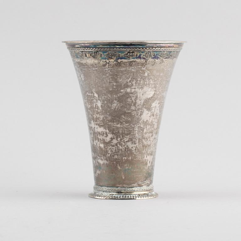 BÄGARE, silver, Henrik Nourin, Norrköping 1769. Vikt ca 147 g.