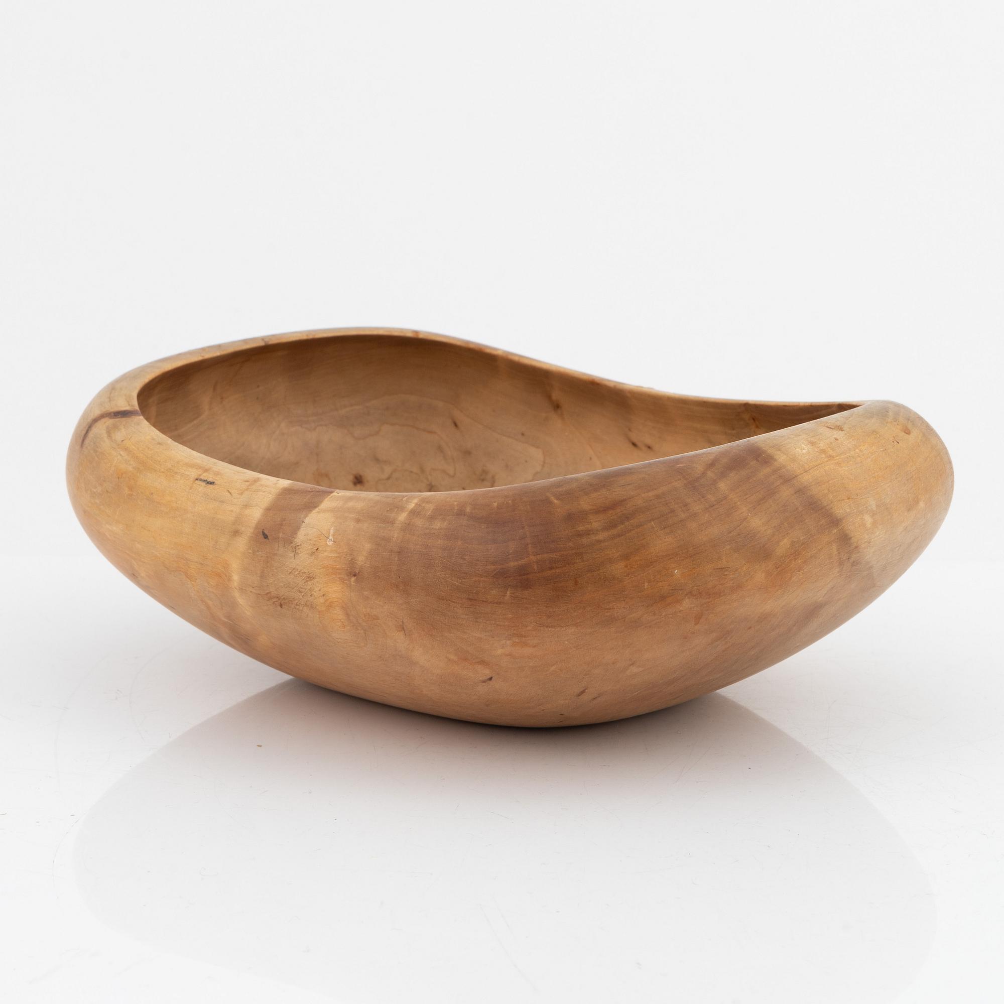 A birch bowl, signed PS, end of the 20th Century.