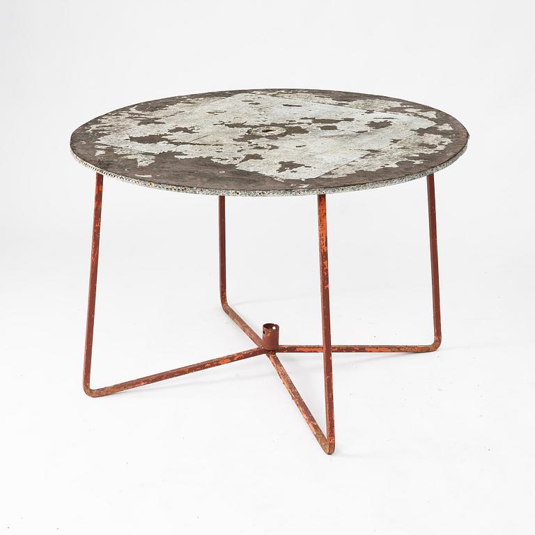 Trädgårdsstolar, sex stycken, samt bord, Brygerserien, Grythyttan, 1900-talets mitt.
