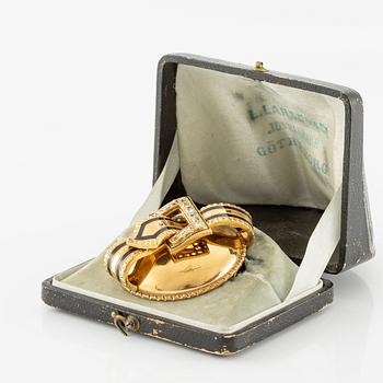 Brooch 18K gold with enamel and old-cut diamonds.