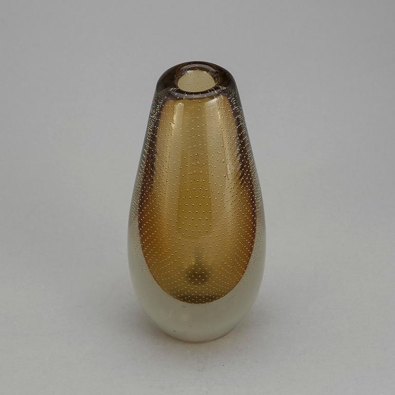 VAS, glas, Gunnel Nyman, Notsjö, Finland, kring 1900-talets mitt.