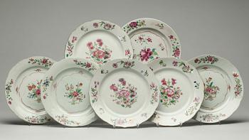 TALLRIKAR, 13 stycken, Kina Qianlong (1736-1795).