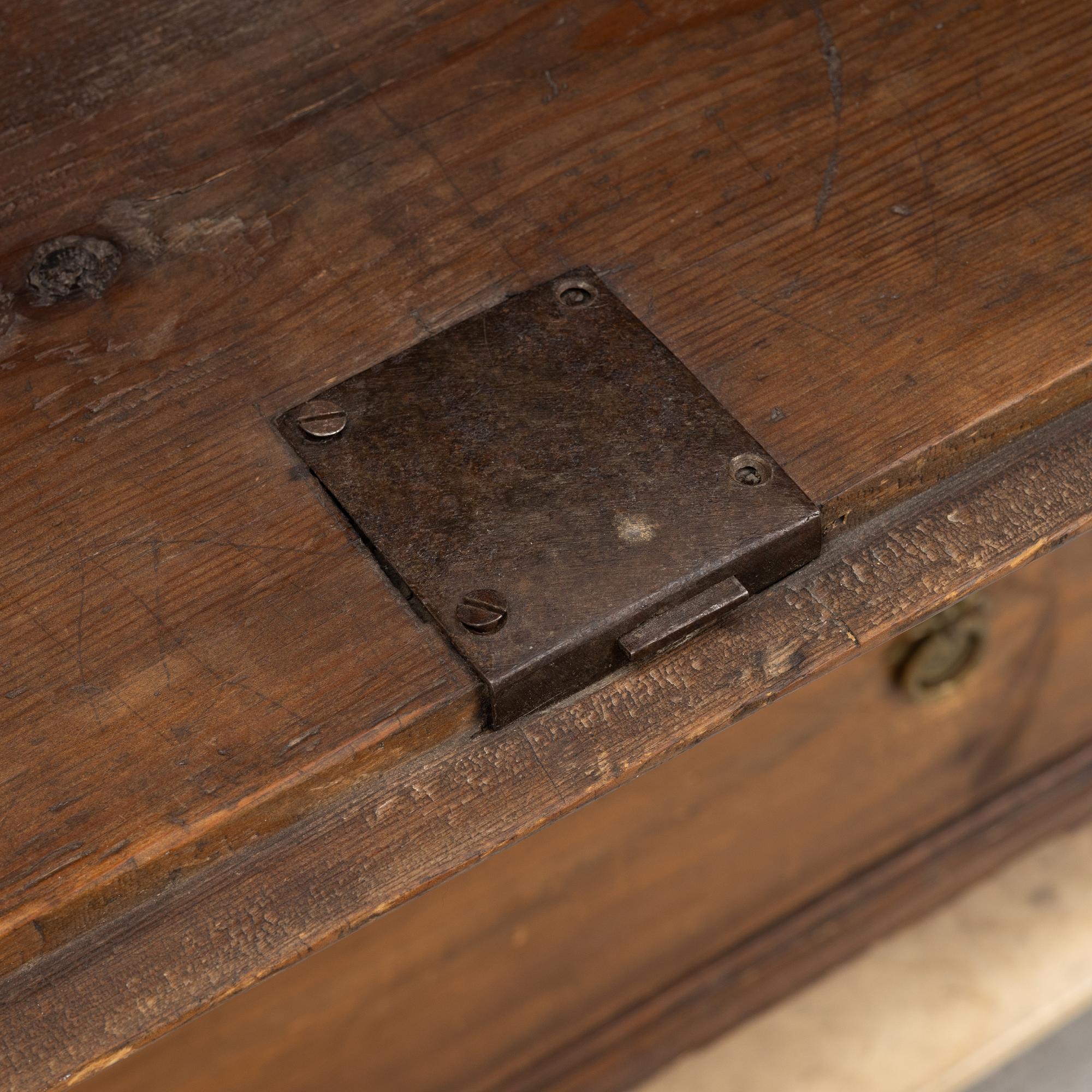 A writing cabinet, 18th Century.