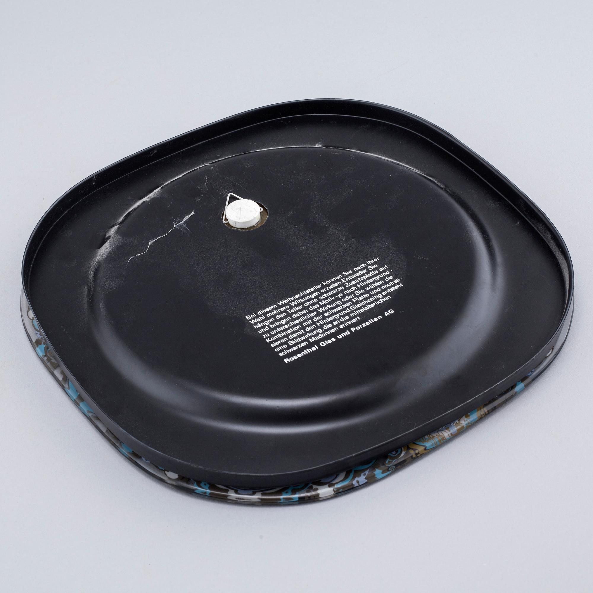 Five glass plates, designed by Bjørn Wiinblad for Rosenthal Studio Linie, 1970/80s.