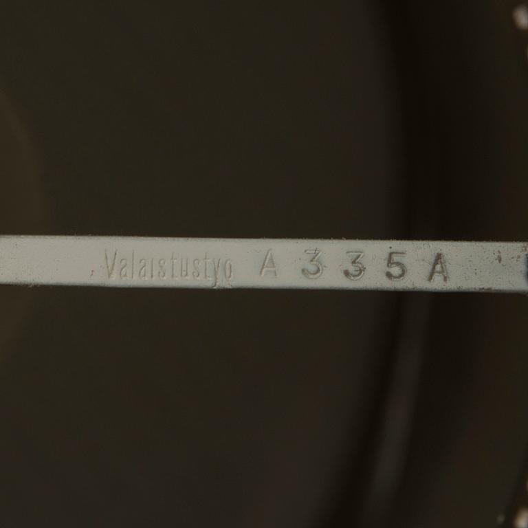 ALVAR AALTO, TAKLAMPA. Bikupa A332. Tillverkad av Valaistustyö. Formgiven 1953.
