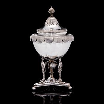 A SUGAR BOWL WITH LID, silver, Empire, 1823 Turku, Finland.