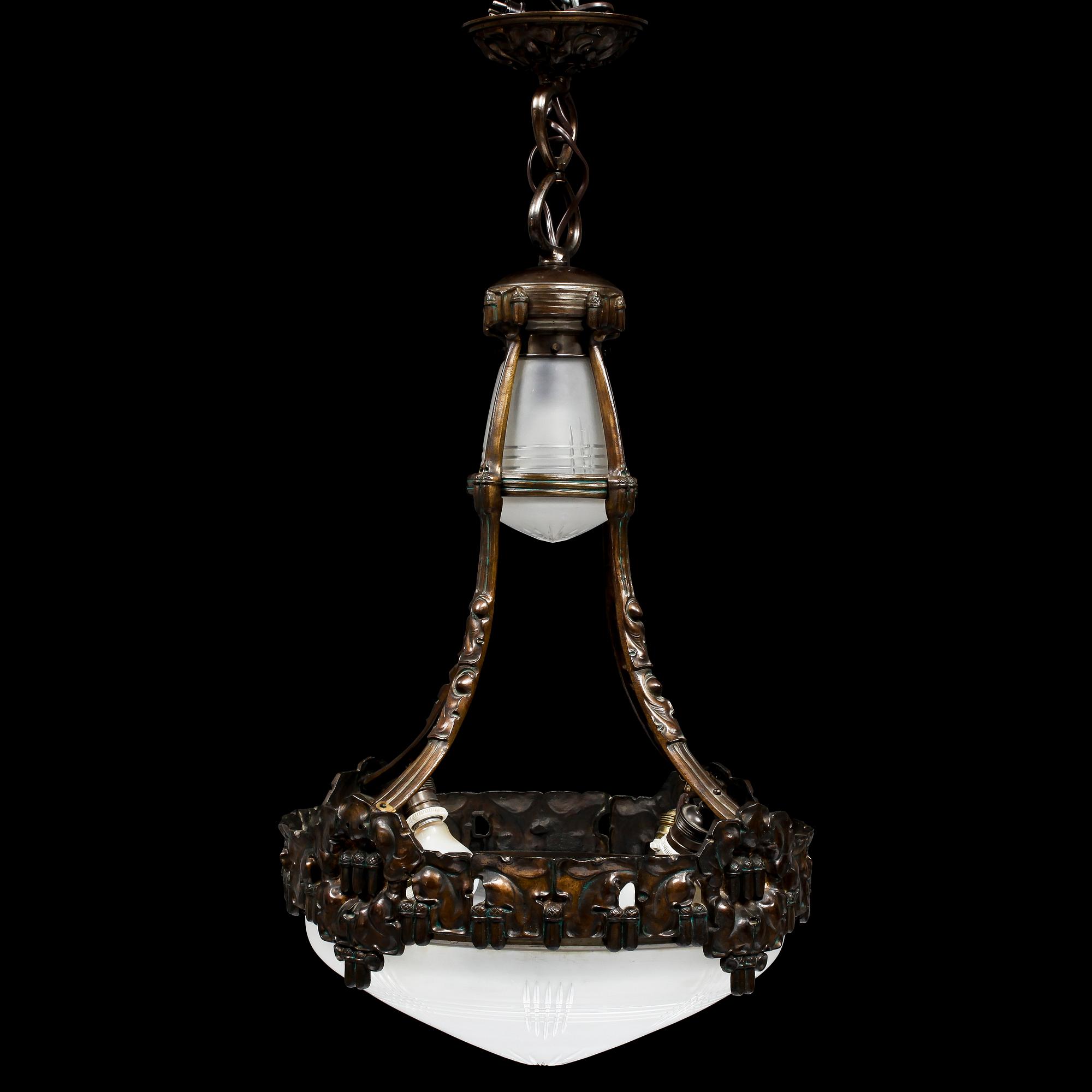 TAKLAMPA, sannolikt Böhlmarks Lampfabrik, jugend, 1910/20-tal. H 90.