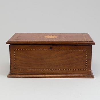 A mahogany humidor, late 19th Century.