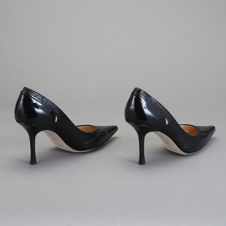 SKOR, Jimmy Choo.