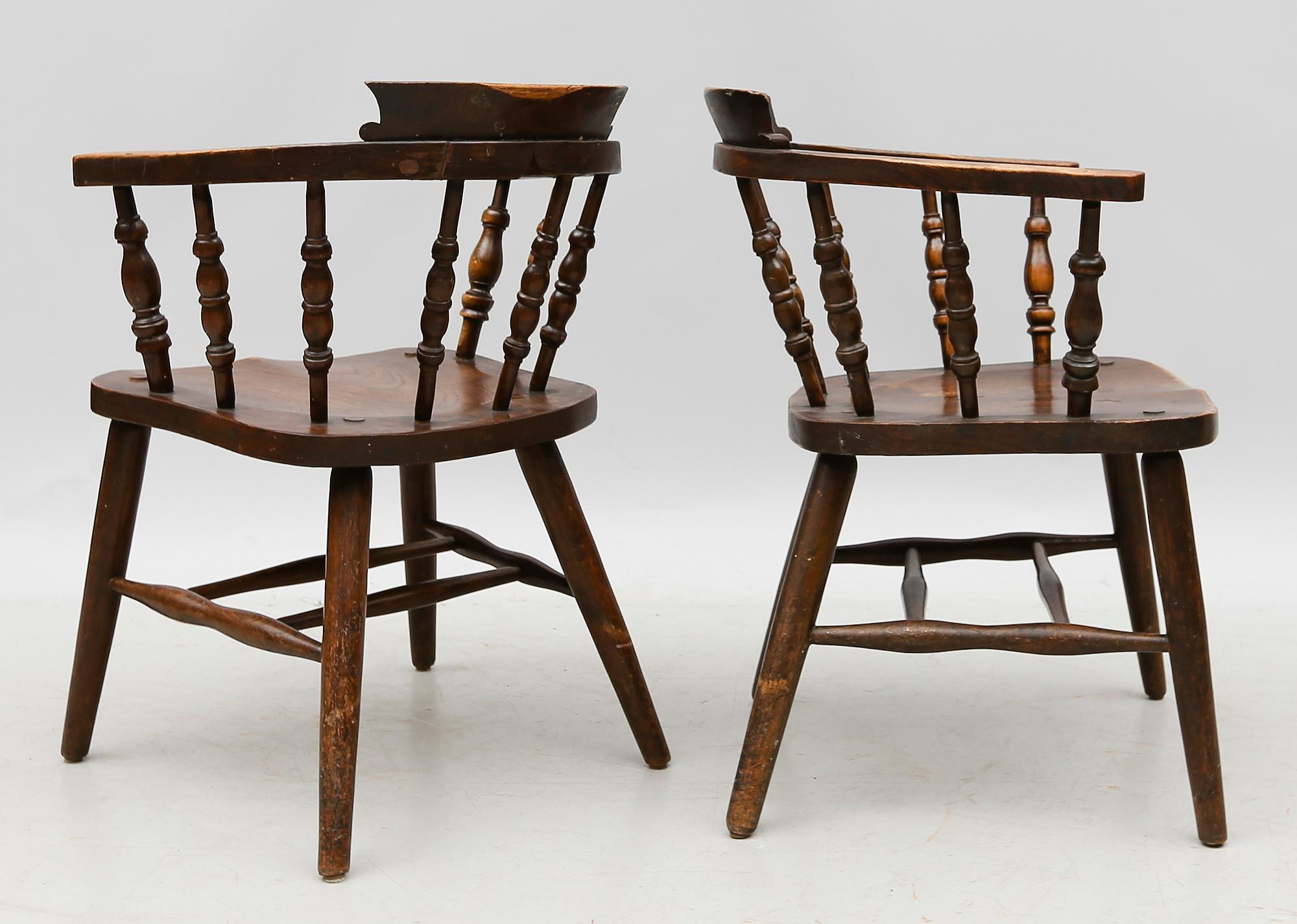 KARMSTOLAR, 1 par, Elliot & Sons, England, 1900-talets andra hälft.
