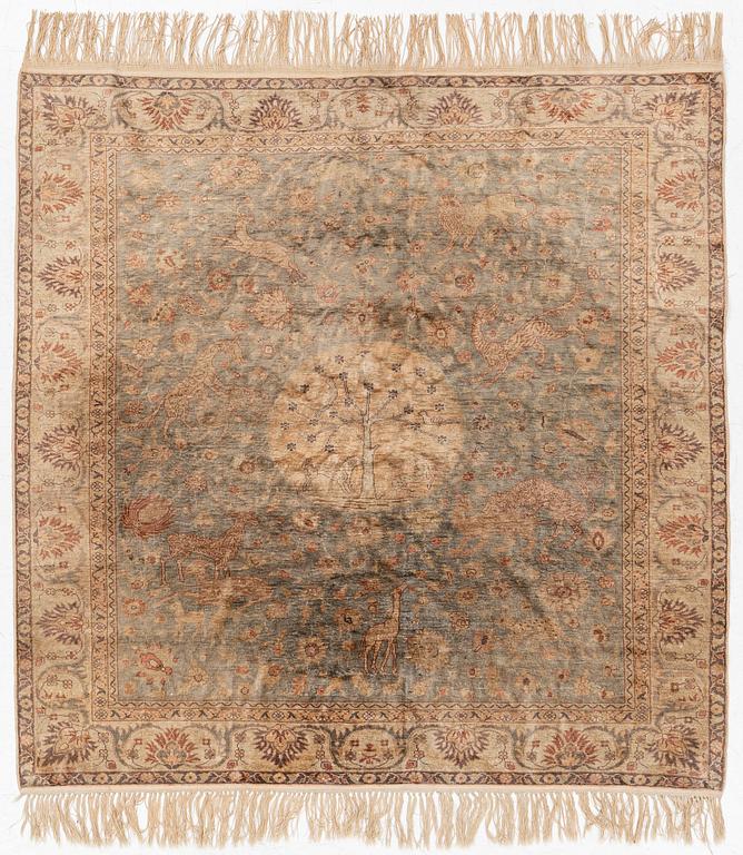 An antique rug, Paderma/Kayseri, approx. 154 x 154 cm.