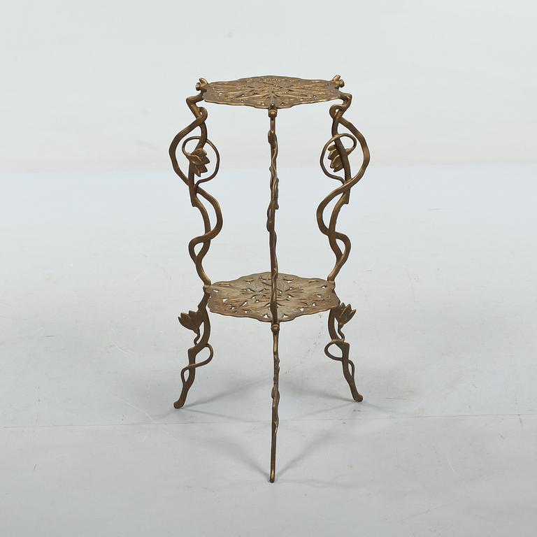 PIEDESTAL, jugendstil, 1900-talets andra hälft.