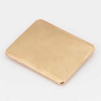 A 9 ct gold cigarette case by Boodle & Dunthorne, Birmingham, UK, 1865.