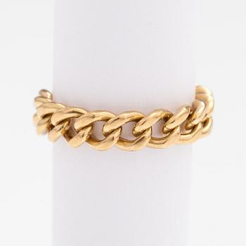 An 18K gold ring. Torbjörn Tillander, Helsinki.