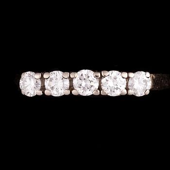 RING, 18K guld, briljantslipade diamanter ca 0,47 ct. A. Tillander 1973. Vikt ca 2,6 g.