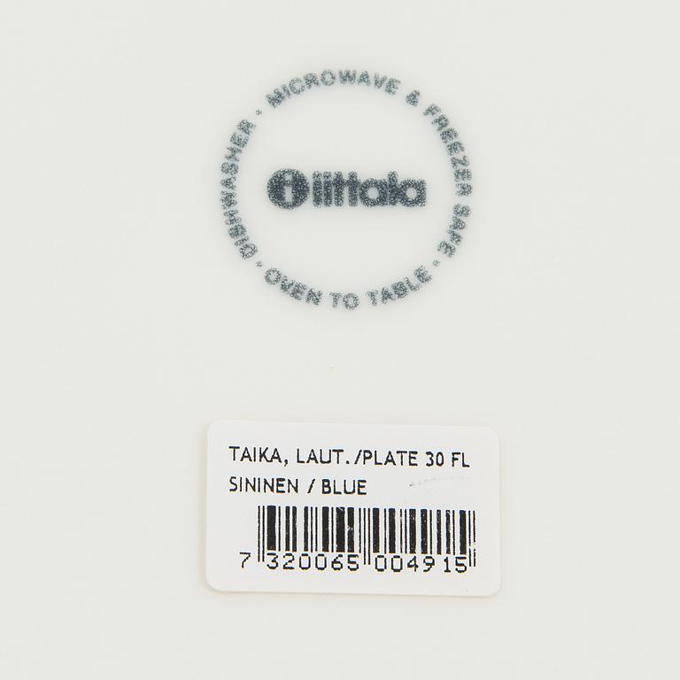Klaus Haapaniemi, astiasto, 32 osaa, posliinia, "Taika" Arabia 2000-luku.
