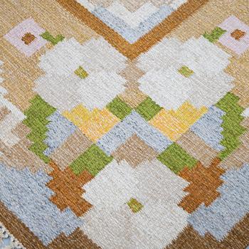 Ingegerd Silow, A carpet, flat weave, signerad, ca 234 x 168 cm.