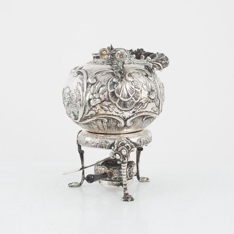 A German silver teapot on rechaud, mark of J.D. Schleissner & Söhne, Hanau, circa 1900.