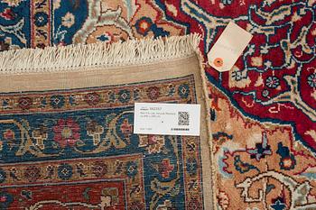 MATTA, old, Sarouk/Meshed, ca 410 x 295 cm.