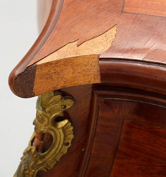 BYRÅ, rokokostil, tidigt 1900-tal.