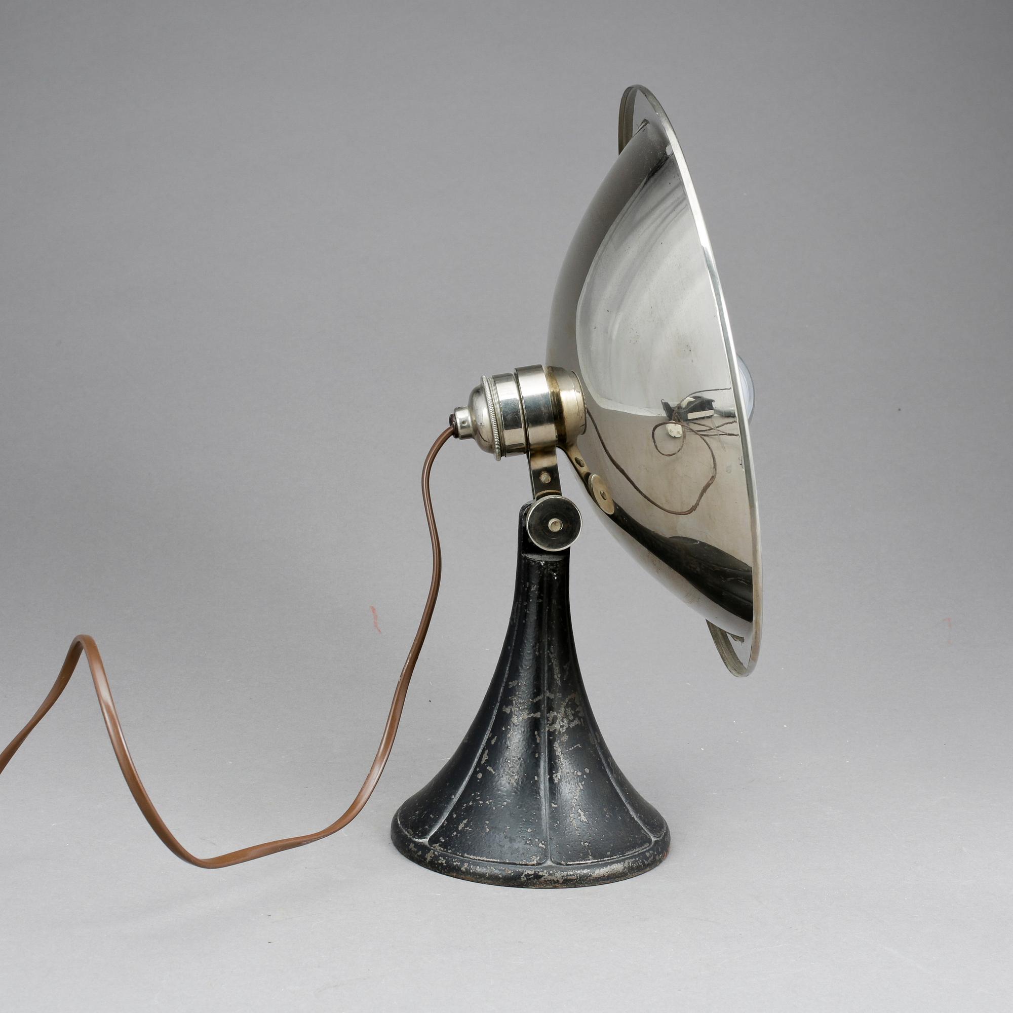 ATELJELAMPA / INDUSTRILAMPA, 1900-talets första hälft - mitt.