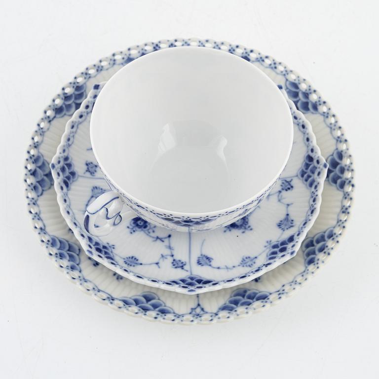 Royal Copenhagen, a 12-piece 'Musselmalet' porcelain tea service, Royal Copenhagen, Denmark.