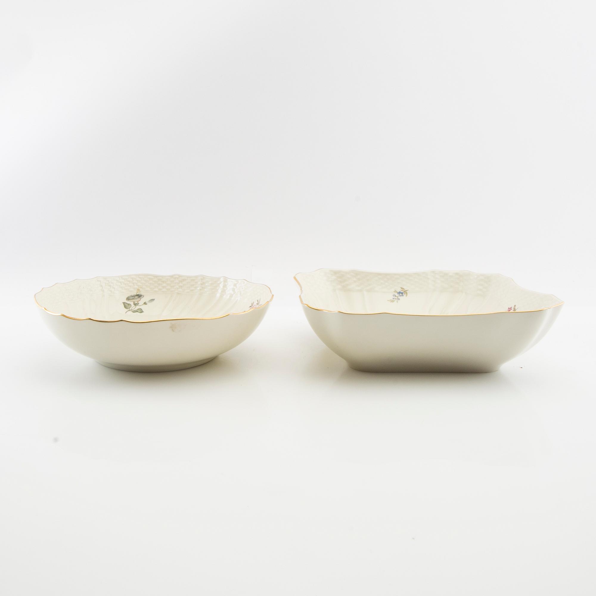 Servis ca 60 dlr "Frijsenborg" Royal Copenhagen Danmark 1900-talets mitt porslin.