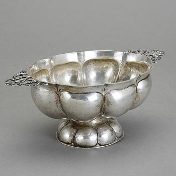 SKÅL, silver, barockstil, fantasistämplar. Svenska importstämplar från 1928. Vikt 365 gr.