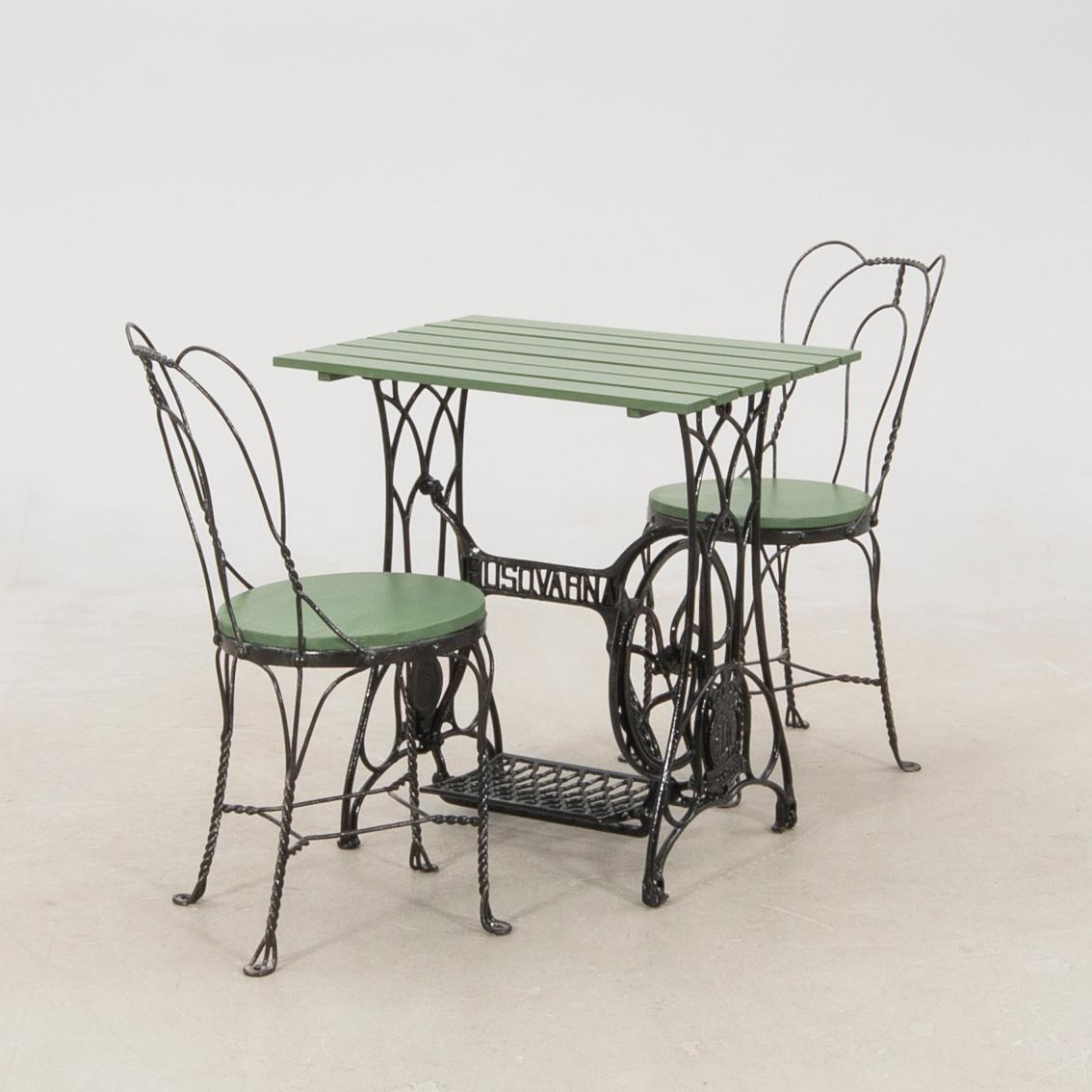 Trädgårdsgrupp 3 dlr 1900-talets första hälft.