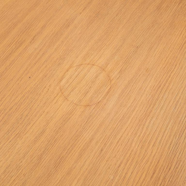 Hans J. Wegner, sideboard, RY-26, för RY Möbler, Danmark.