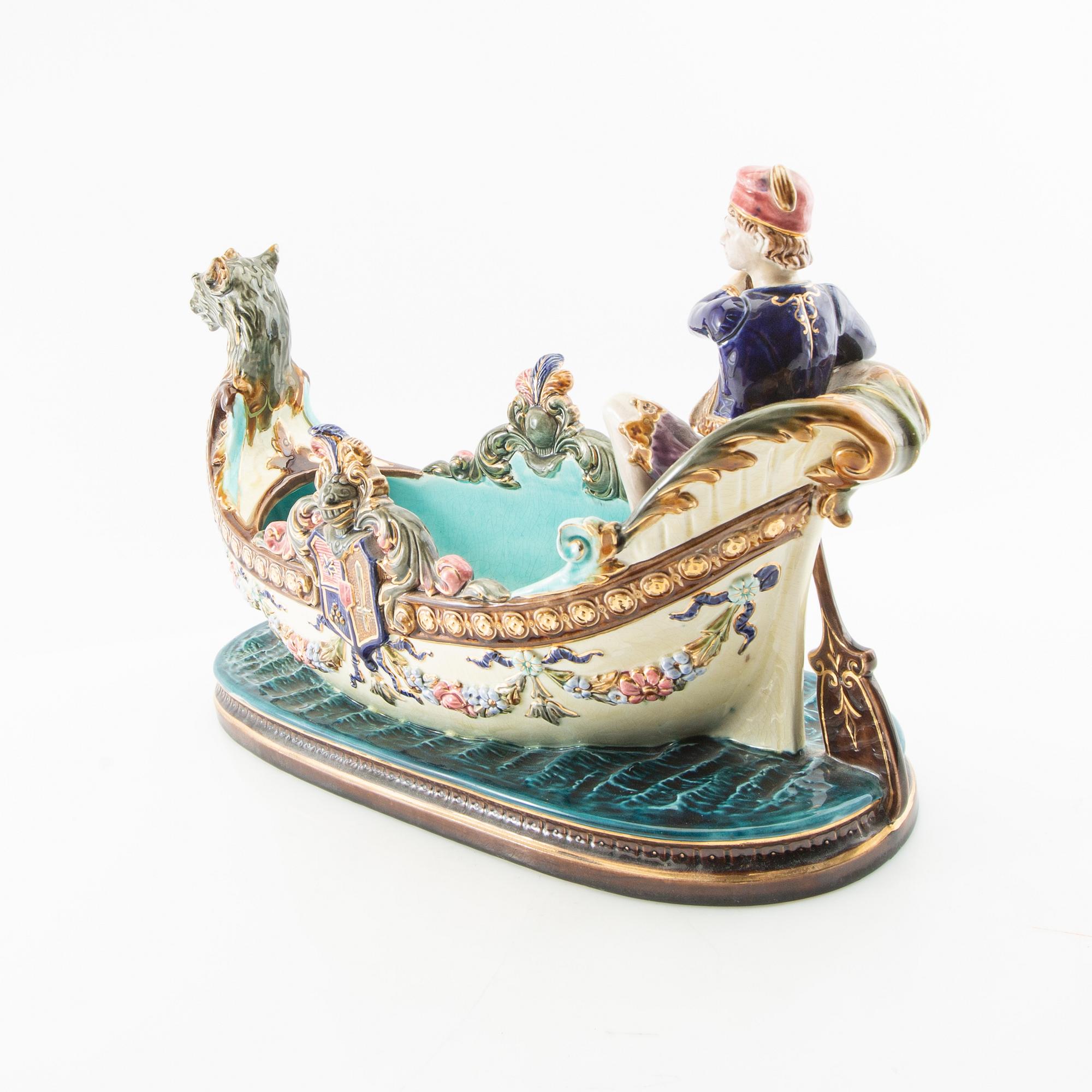 Jardinière Neo-Renaissance Rörstrand ca 1890 majolica.